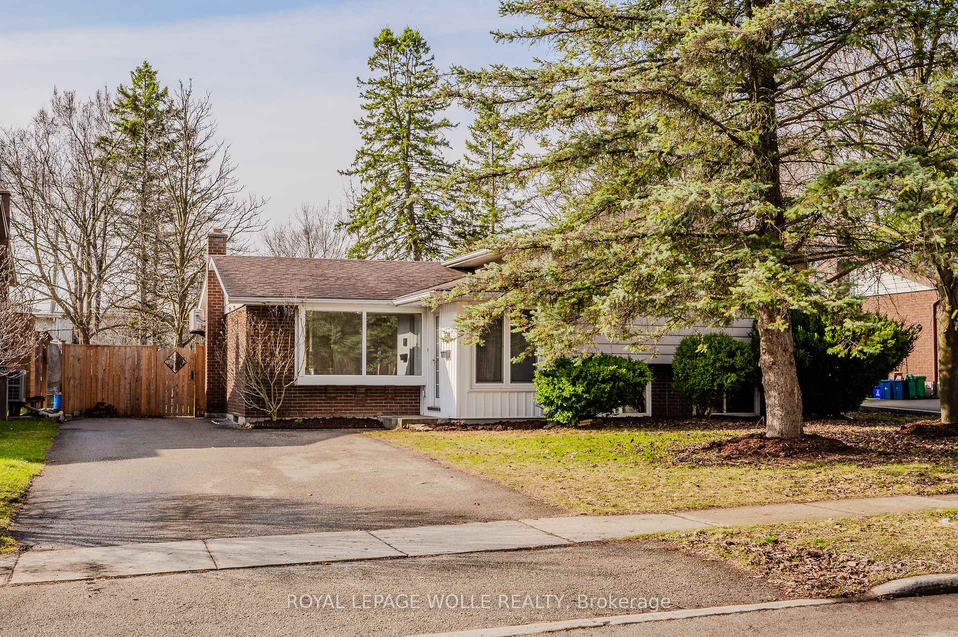 Photo 2 of 93 Blythwood Road, Waterloo, Lakeshore Village — HOMEH