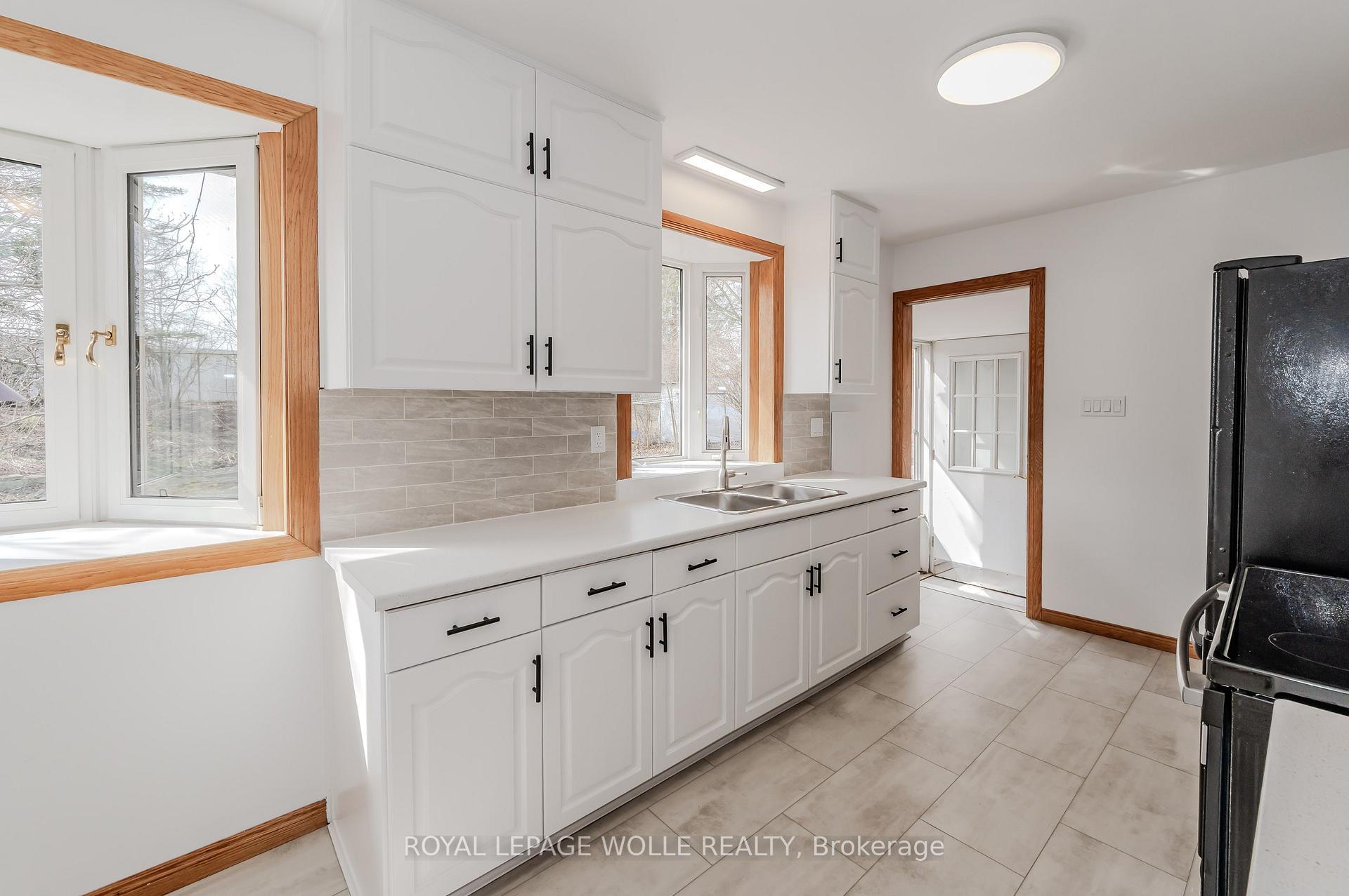 Photo 14 of 93 Blythwood Road, Waterloo, Lakeshore Village — HOMEH