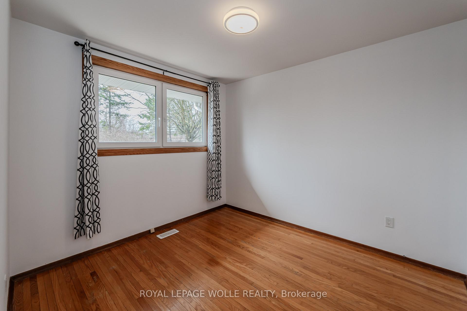 Photo 18 of 93 Blythwood Road, Waterloo, Lakeshore Village — HOMEH
