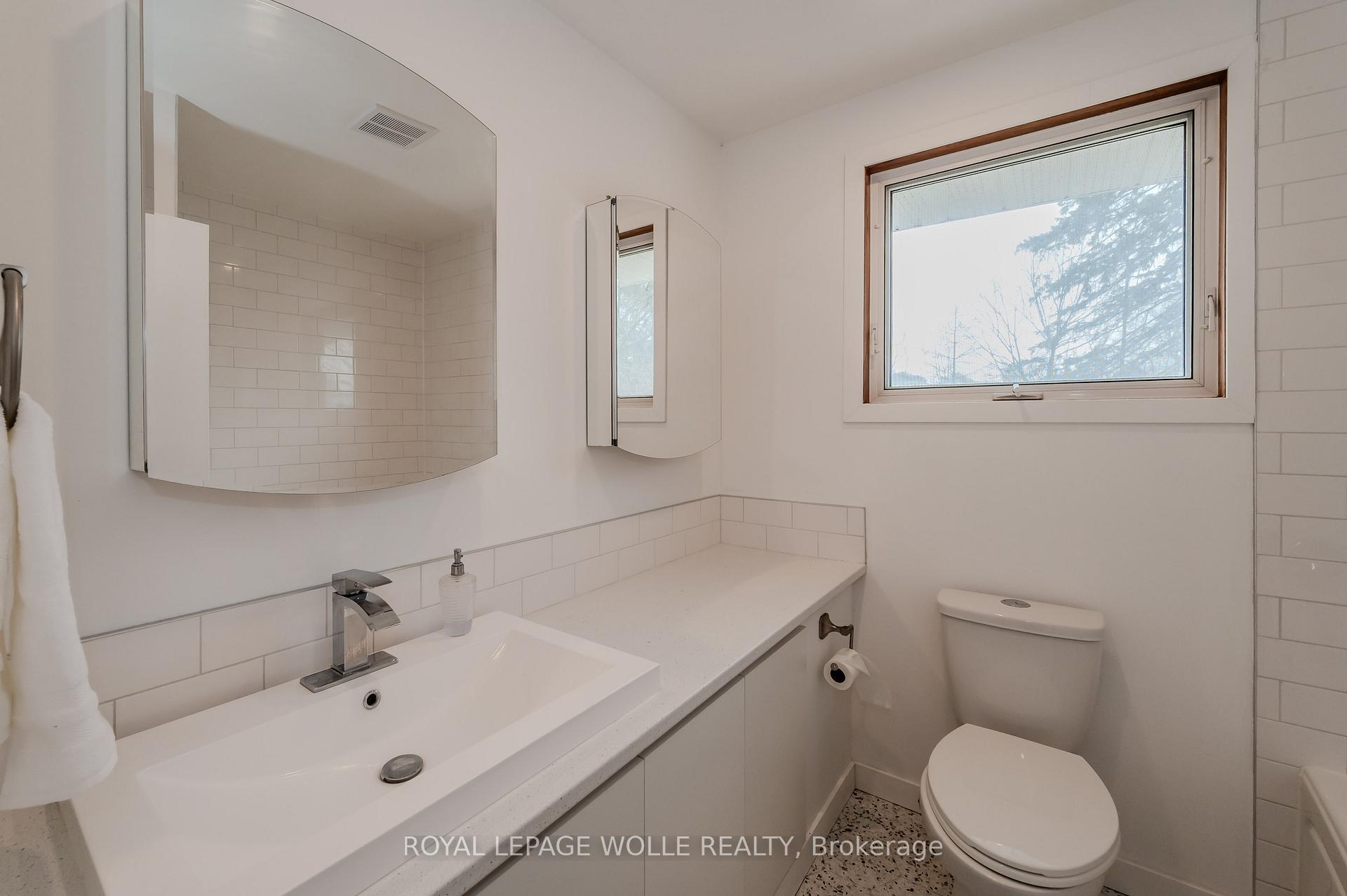 Photo 26 of 93 Blythwood Road, Waterloo, Lakeshore Village — HOMEH