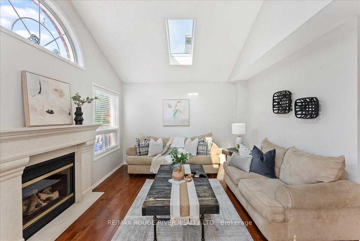 Photo 10 of 76 Merchants Avenue, Whitby, Williamsburg — HOMEH
