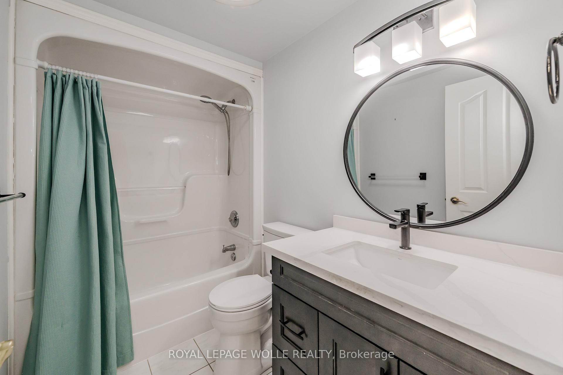 Photo 28 of 628 Spinnaker Crescent, Waterloo — HOMEH