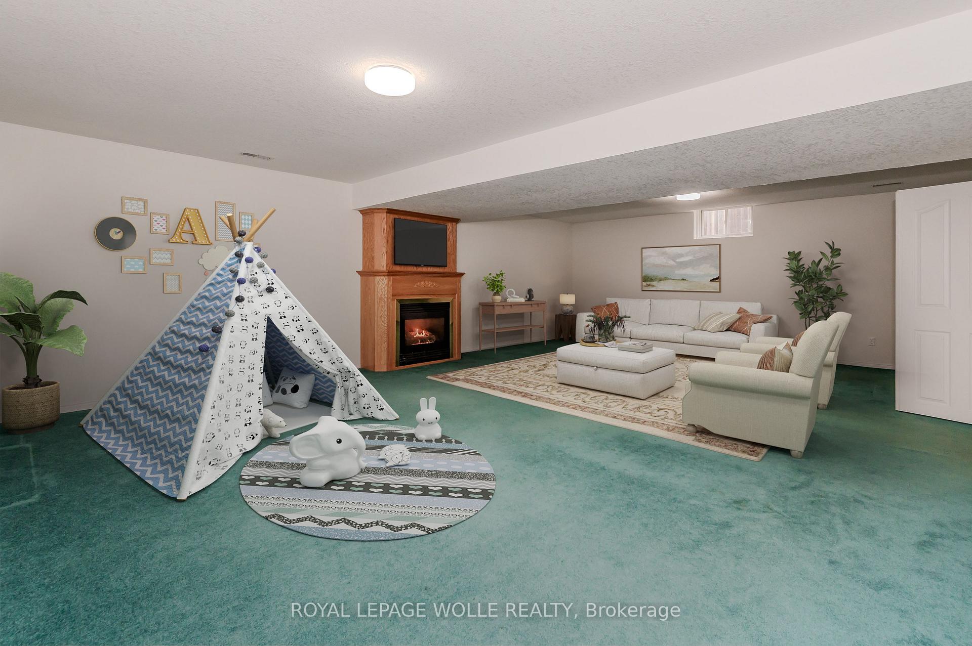 Photo 31 of 628 Spinnaker Crescent, Waterloo — HOMEH