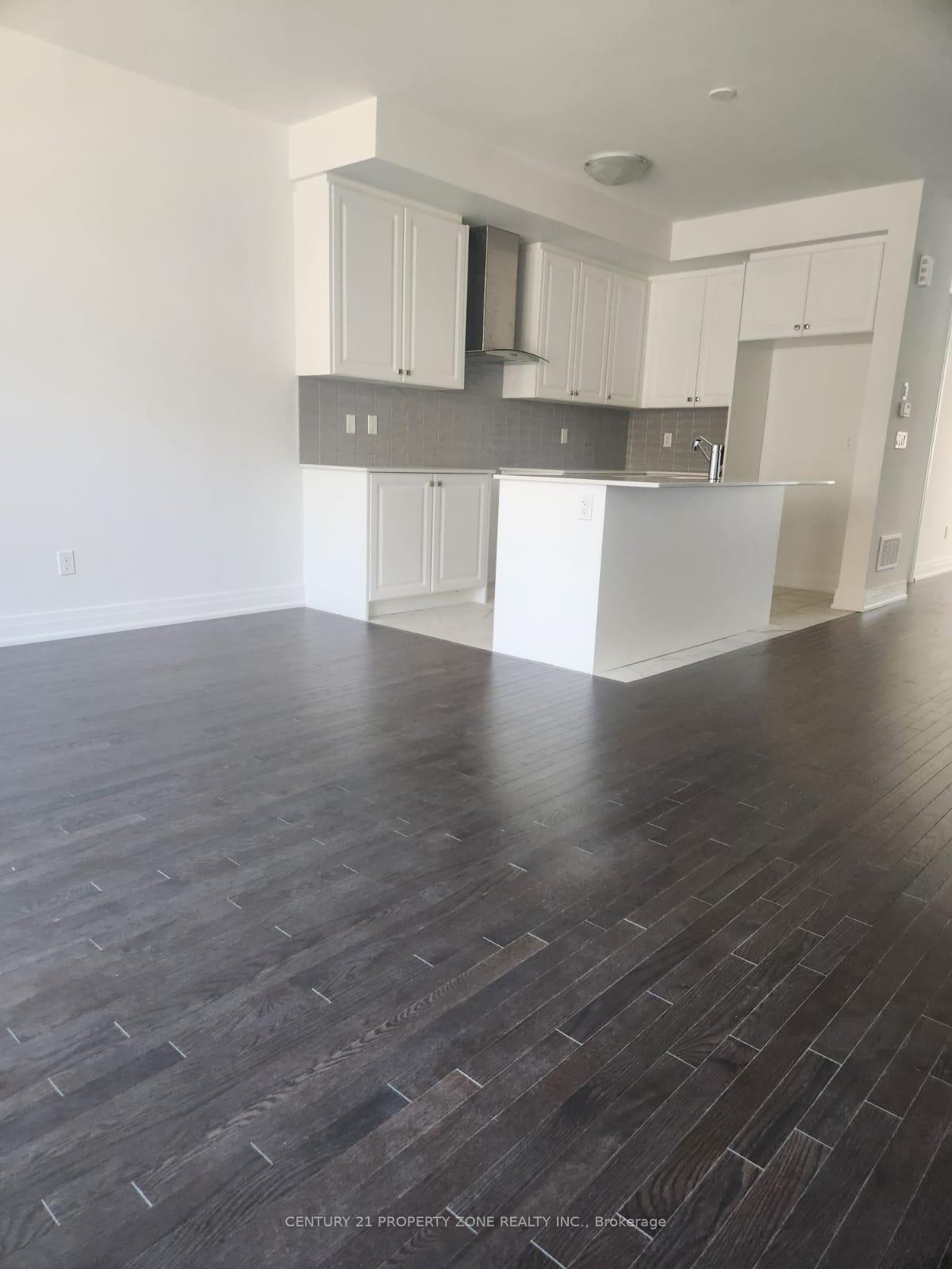 Photo 4 of 18 Nautical Way, Whitby, Port Whitby — HOMEH
