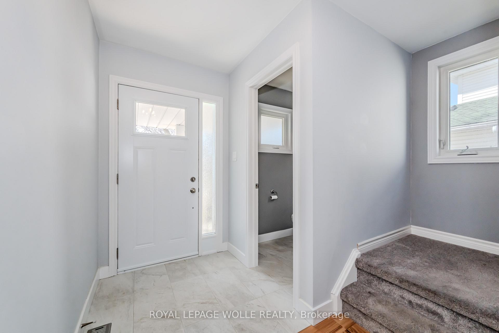 Photo 6 of 226 Auburn Drive, Waterloo — HOMEH