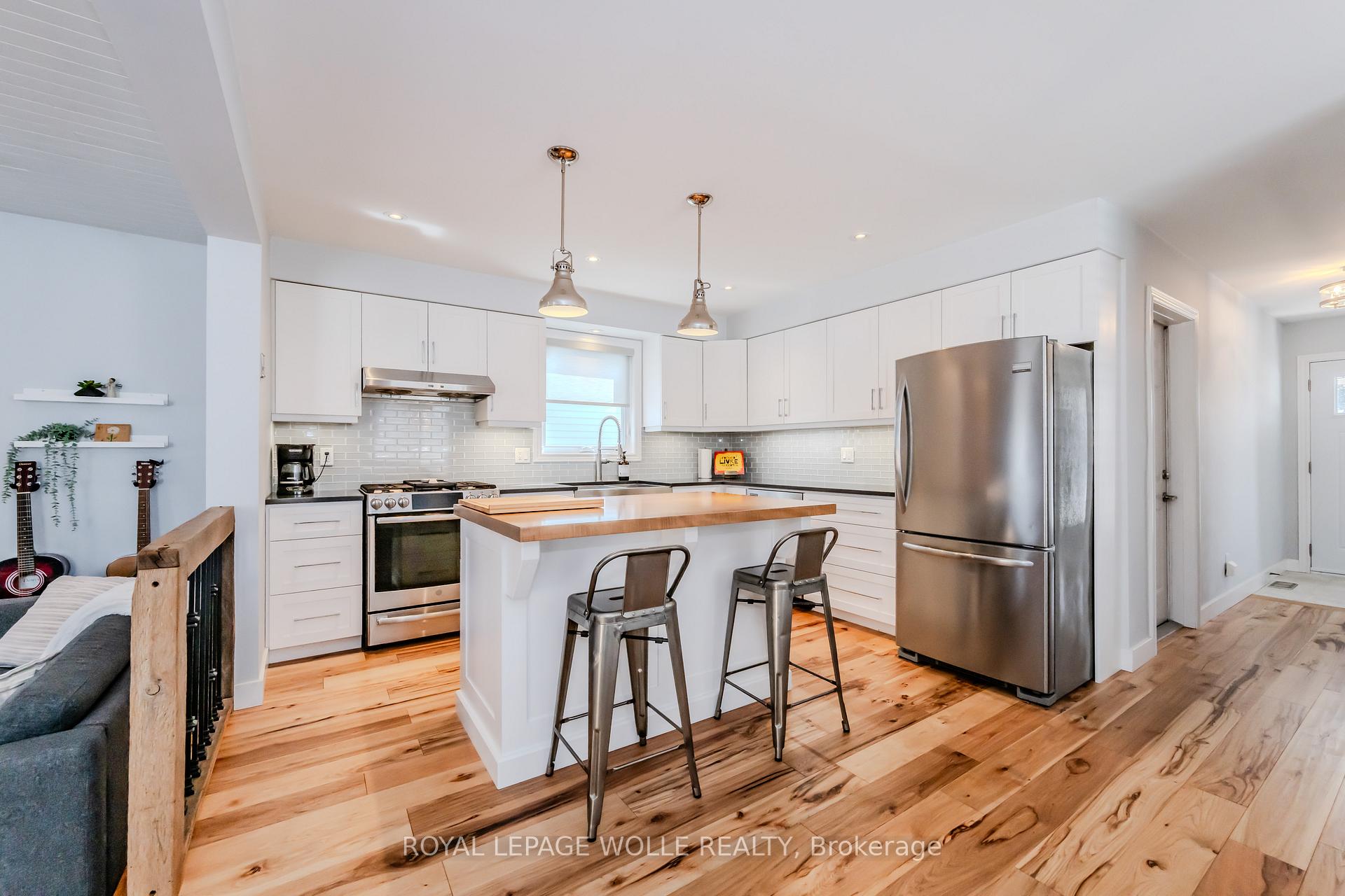 Photo 12 of 226 Auburn Drive, Waterloo — HOMEH