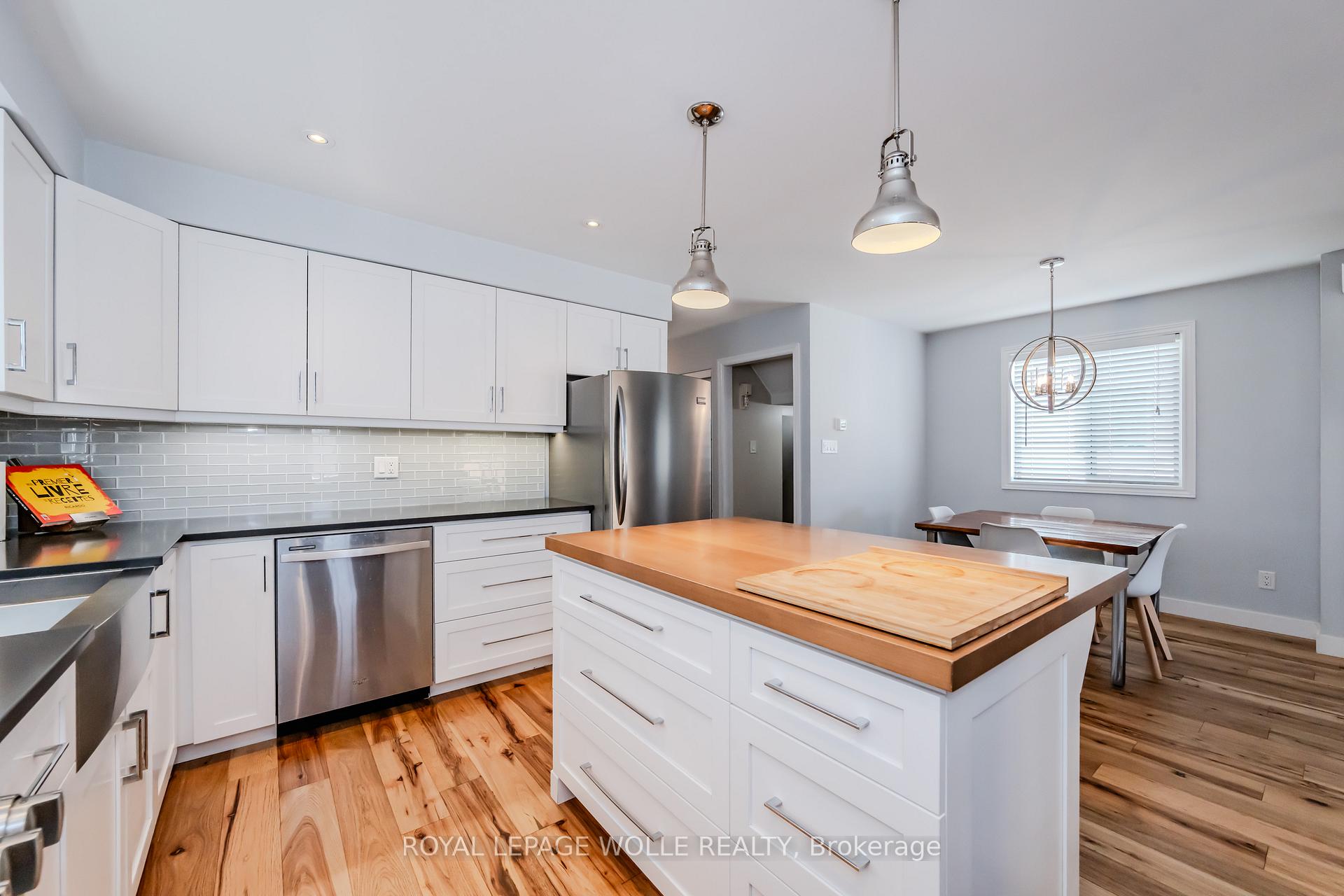 Photo 16 of 226 Auburn Drive, Waterloo — HOMEH