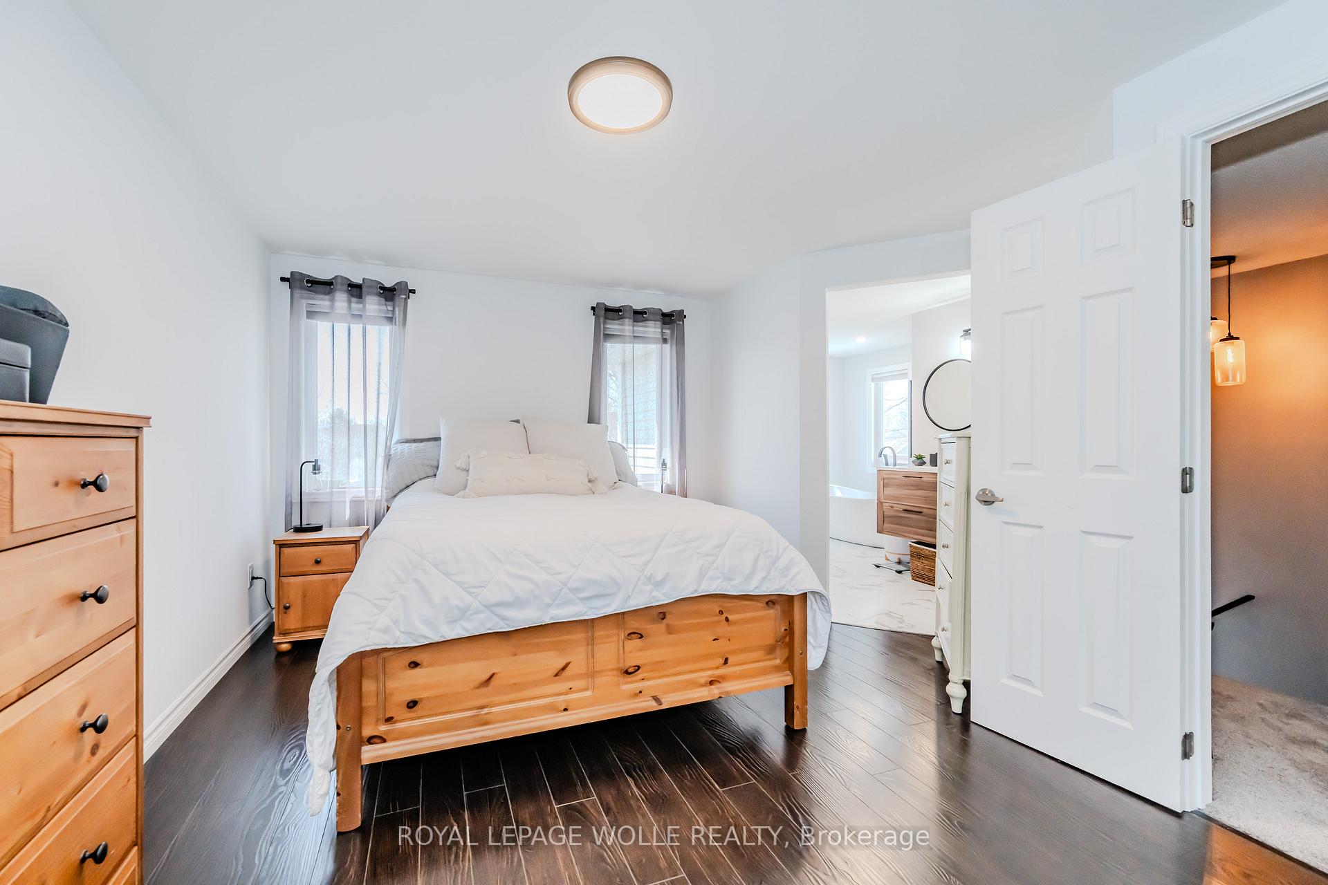 Photo 20 of 226 Auburn Drive, Waterloo — HOMEH