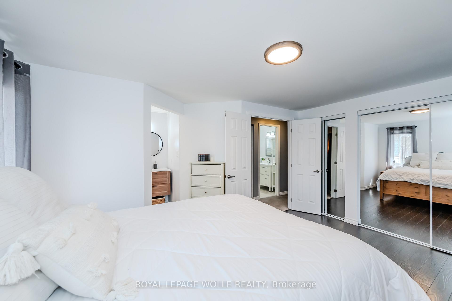 Photo 21 of 226 Auburn Drive, Waterloo — HOMEH