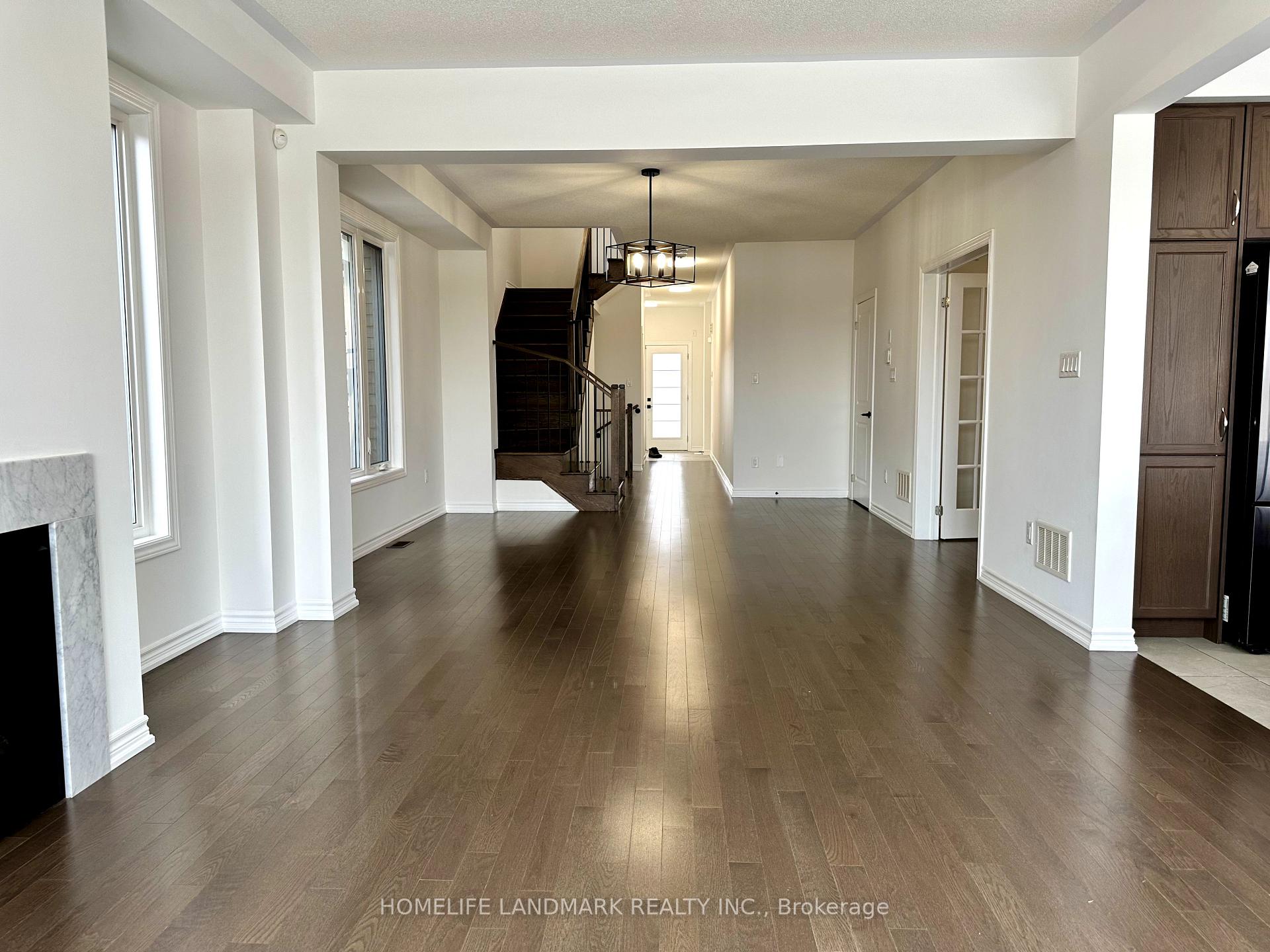 Photo 12 of 37 Maskell Crescent, Whitby, Rural Whitby — HOMEH