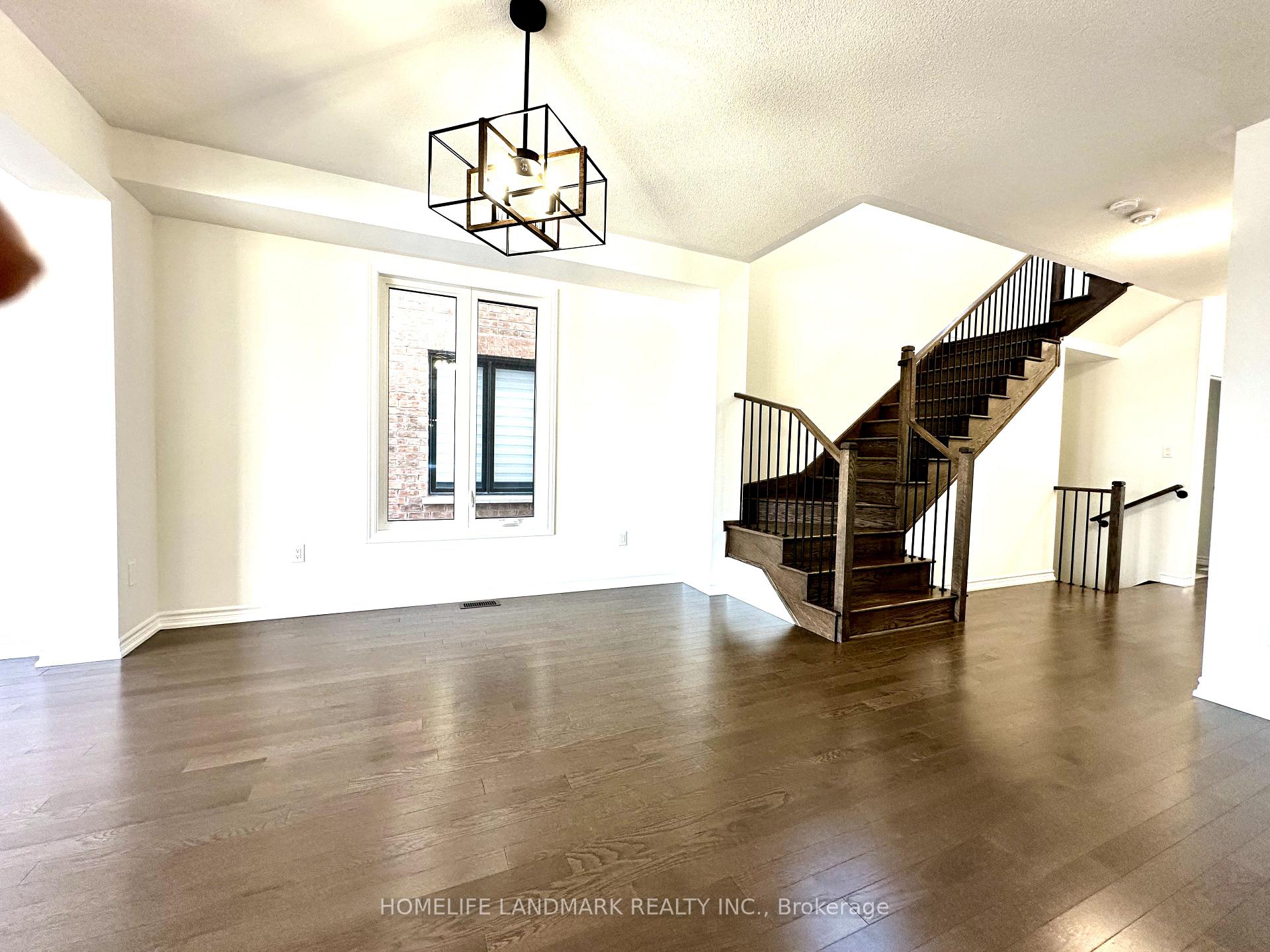 Photo 15 of 37 Maskell Crescent, Whitby, Rural Whitby — HOMEH