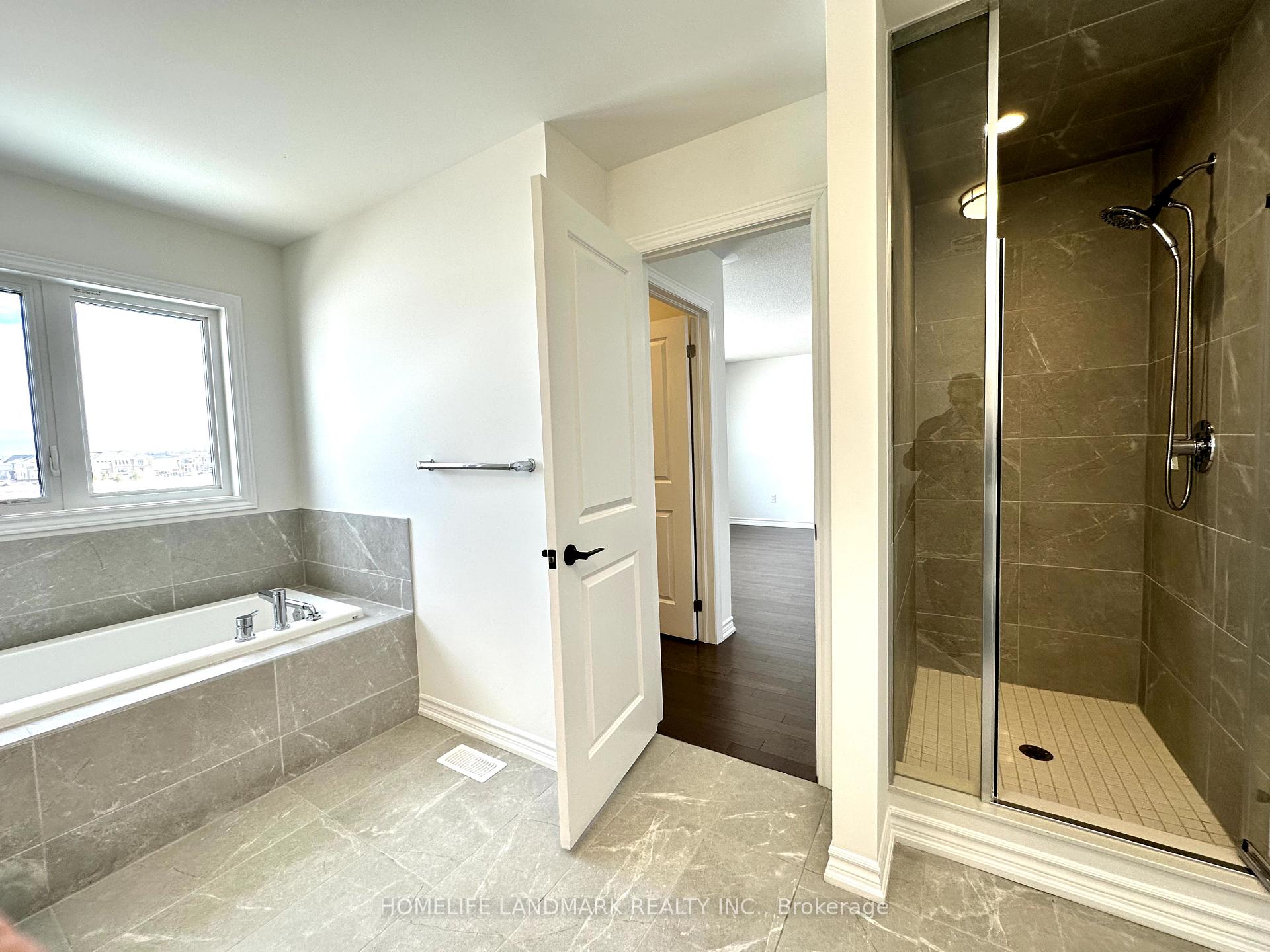 Photo 20 of 37 Maskell Crescent, Whitby, Rural Whitby — HOMEH