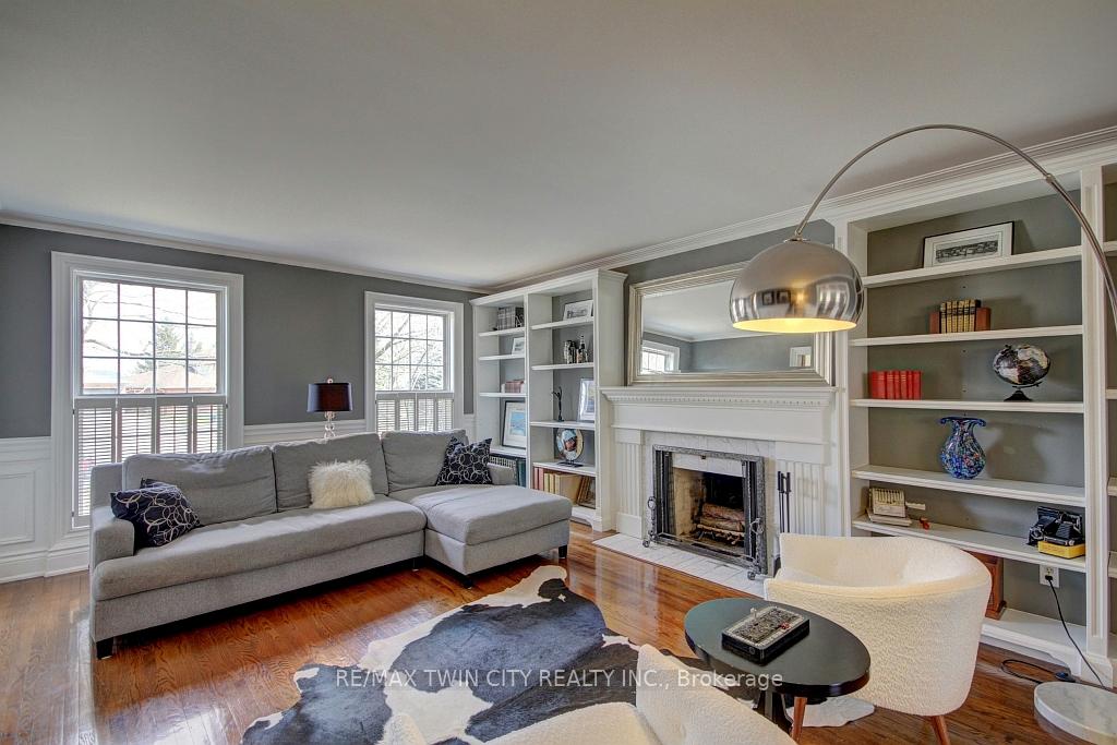 Photo 5 of 483 Alexmuir Place, Waterloo — HOMEH