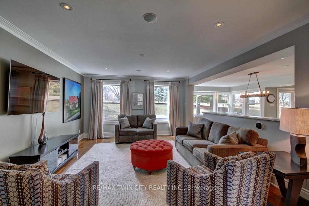 Photo 6 of 483 Alexmuir Place, Waterloo — HOMEH