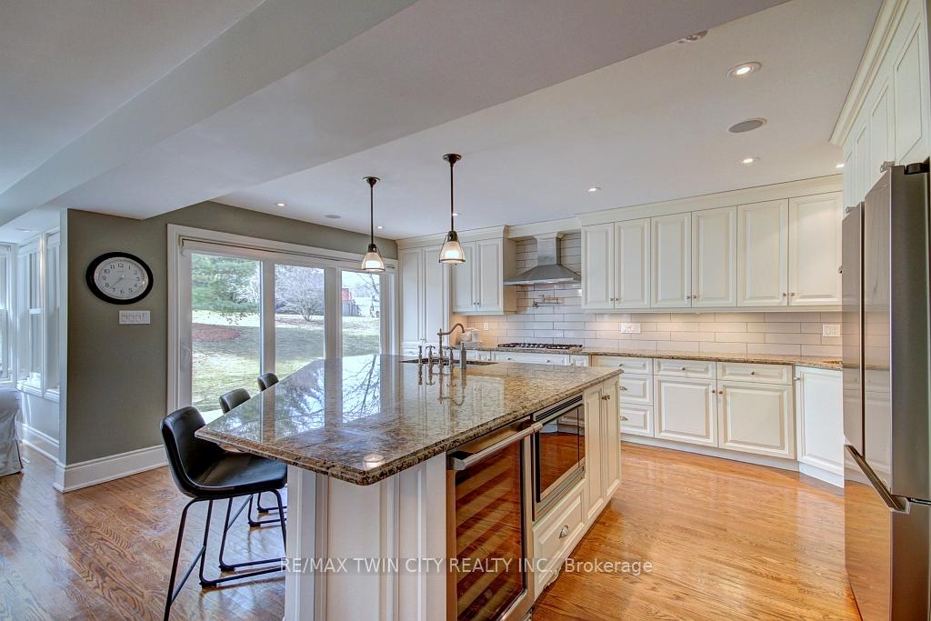 Photo 14 of 483 Alexmuir Place, Waterloo — HOMEH