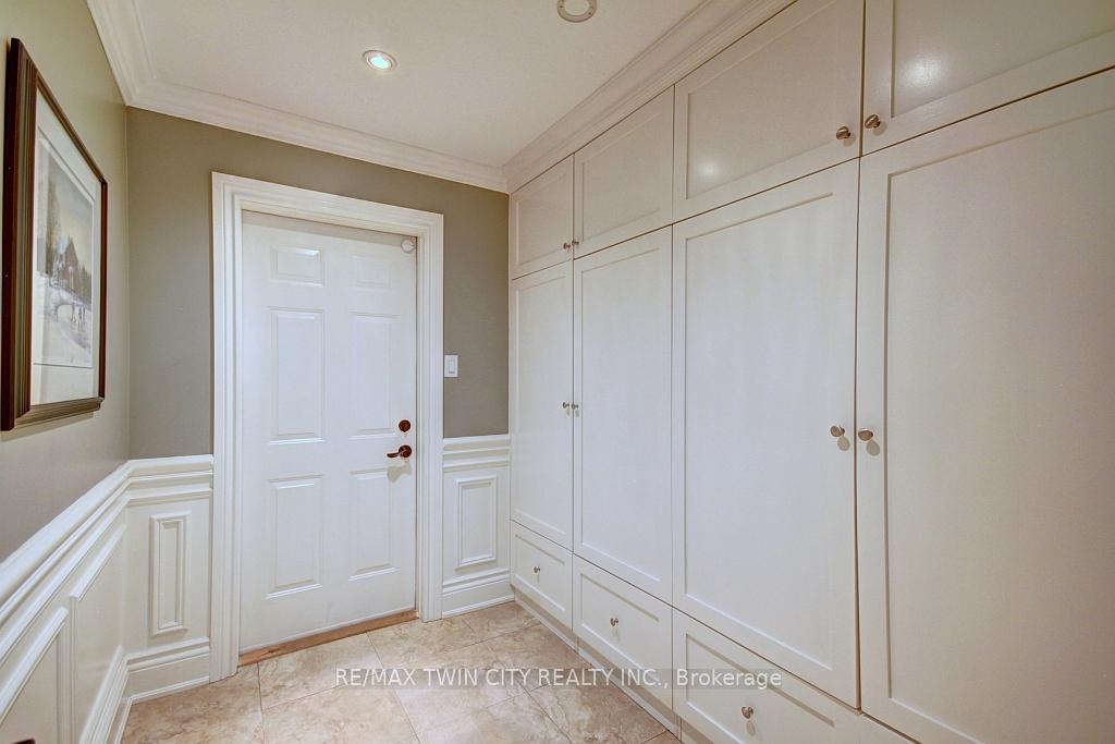 Photo 19 of 483 Alexmuir Place, Waterloo — HOMEH
