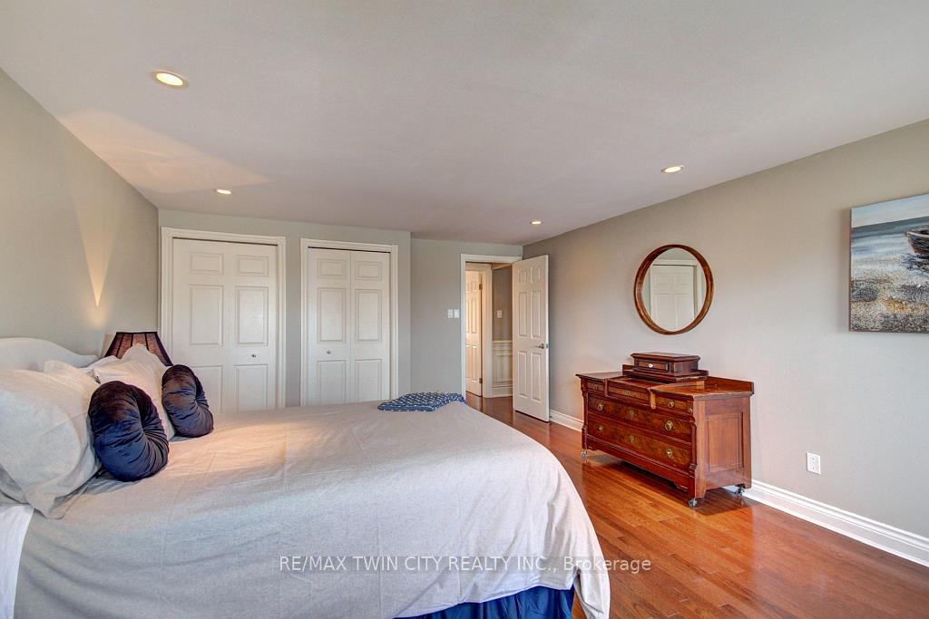 Photo 33 of 483 Alexmuir Place, Waterloo — HOMEH