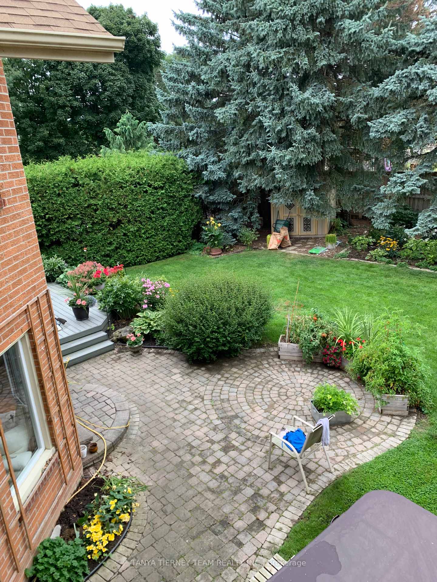 Photo 38 of 6 Lyndhurst Crescent, Whitby, Williamsburg — HOMEH