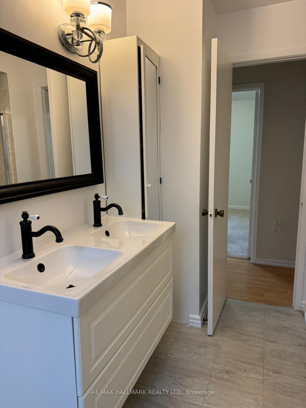 Photo 24 of 52 Nisbet Drive, Aurora, Aurora Highlands — HOMEH