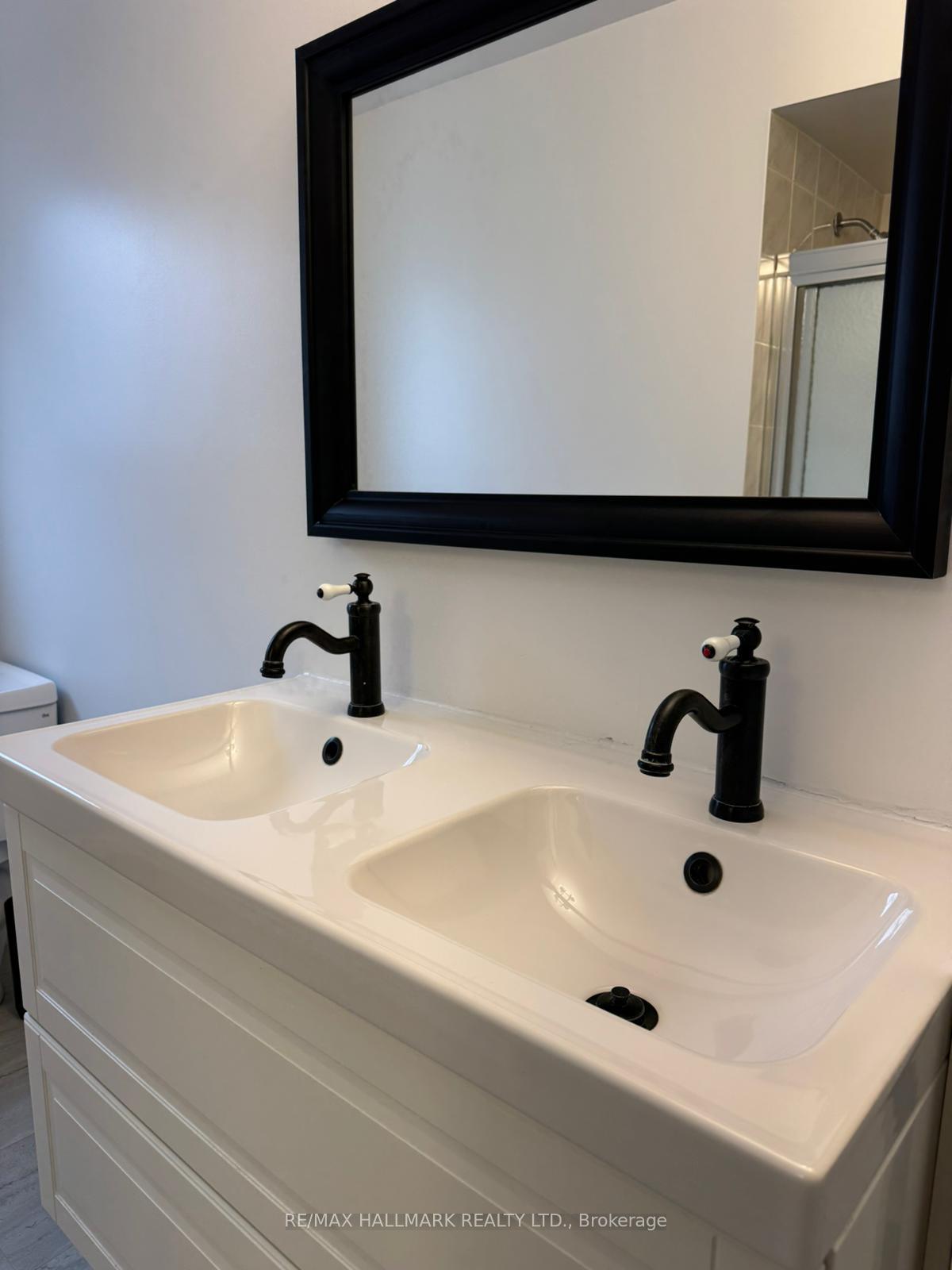 Photo 26 of 52 Nisbet Drive, Aurora, Aurora Highlands — HOMEH