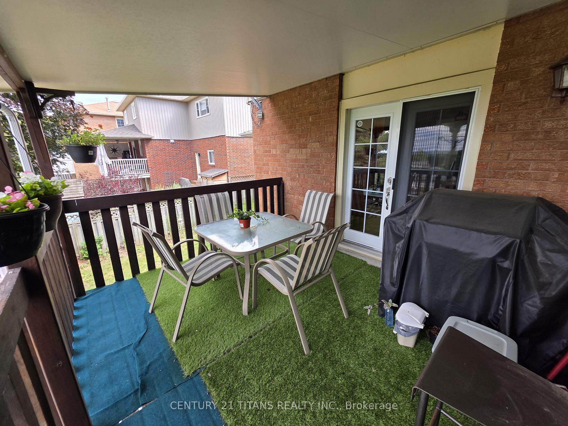 Photo 12 of 154 Melissa Crescent, Whitby, Blue Grass Meadows — HOMEH