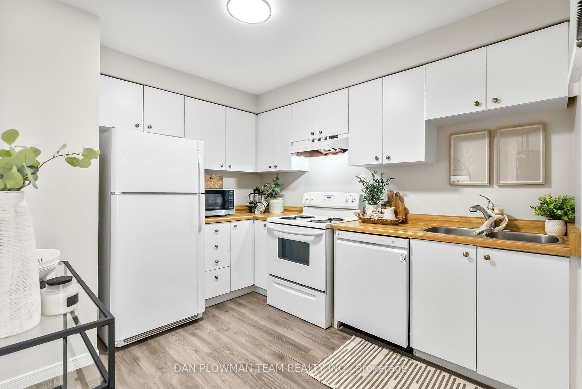 Photo 7 of 33 Delaney Drive, Ajax, Central West — HOMEH
