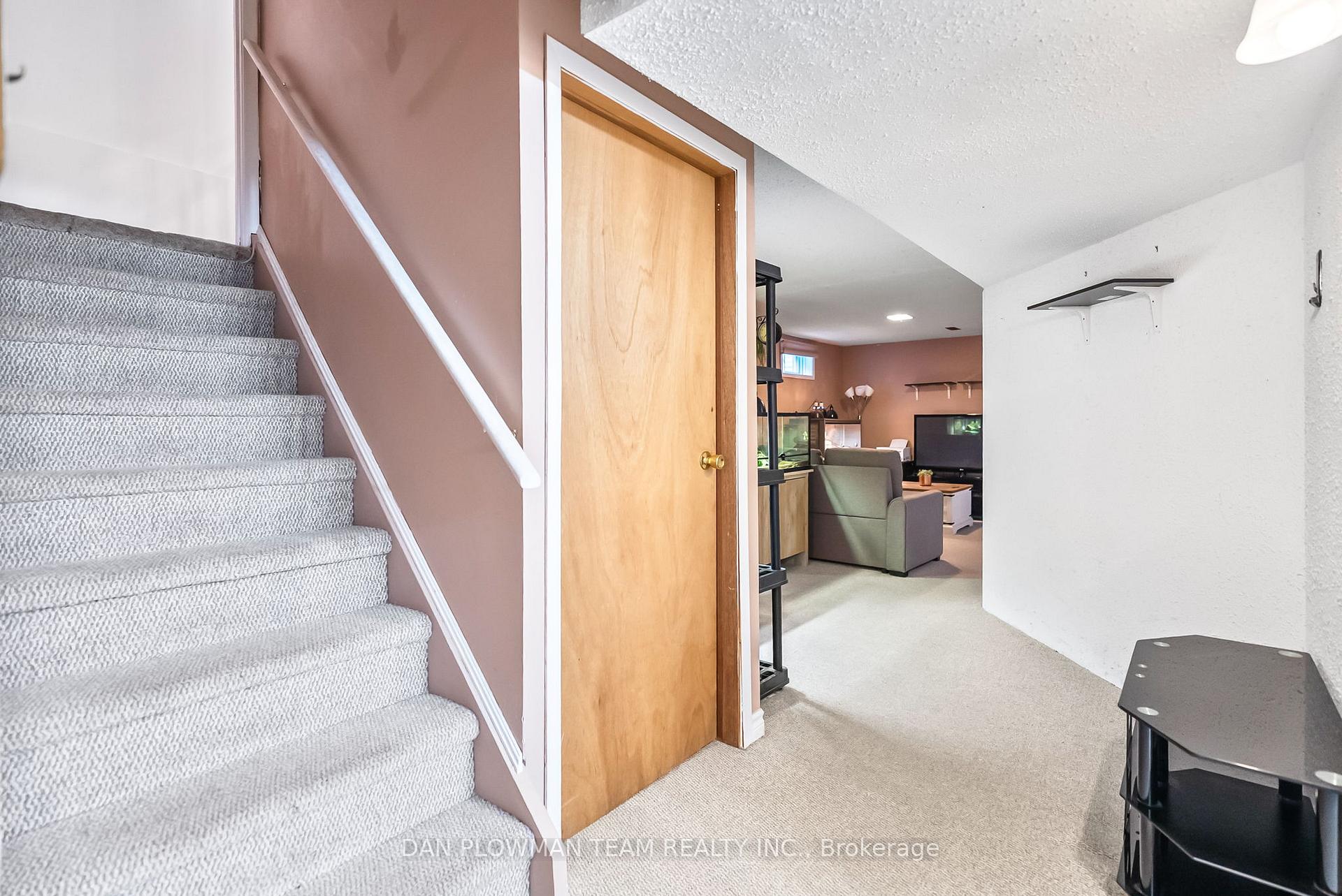 Photo 24 of 33 Delaney Drive, Ajax, Central West — HOMEH