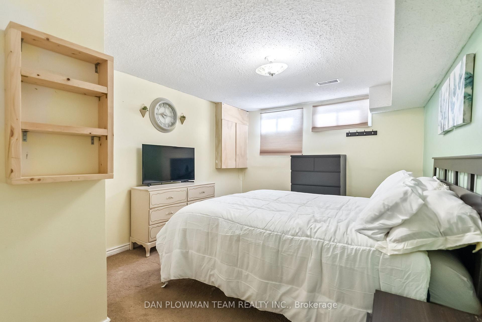 Photo 34 of 33 Delaney Drive, Ajax, Central West — HOMEH