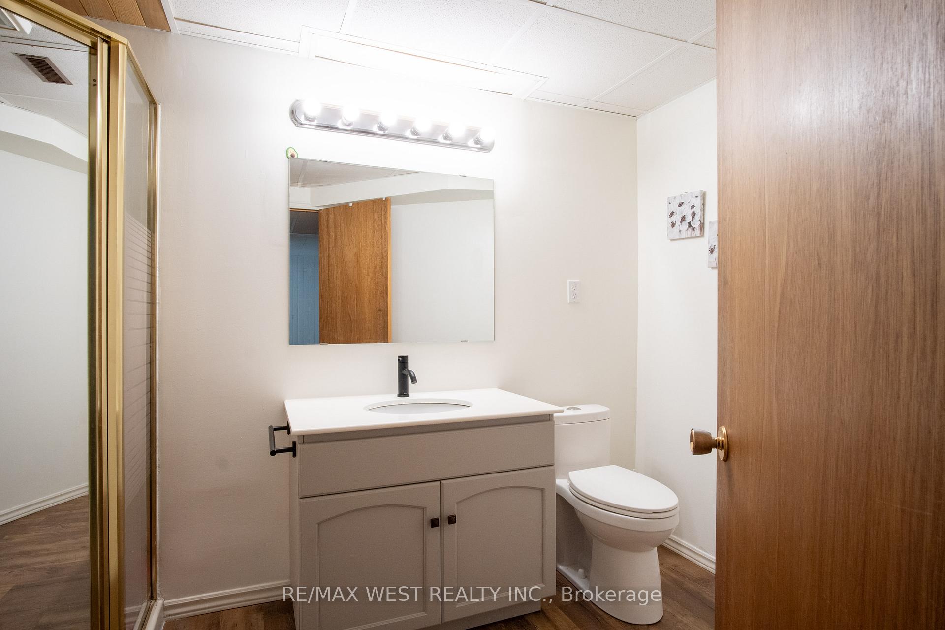 Photo 26 of 350 Thorncrest Drive, Waterloo — HOMEH