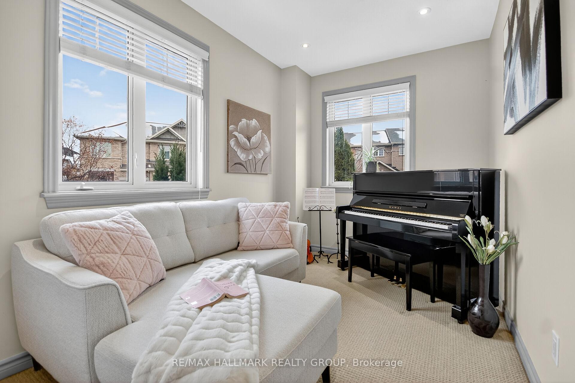 Photo 5 of 668 Bowercrest Crescent, Ottawa, Riverside South/Gloucester Glen — HOMEH