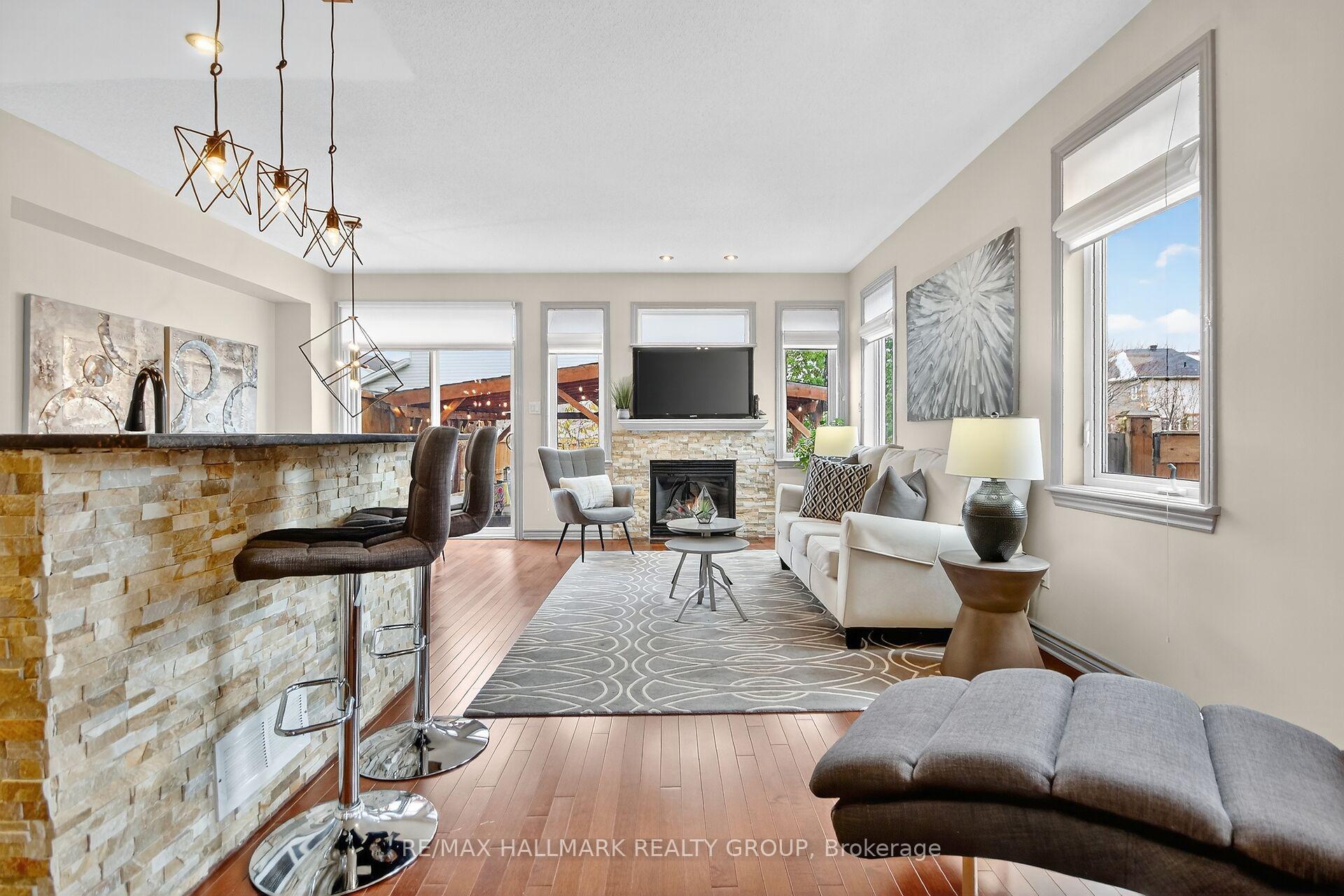 Photo 11 of 668 Bowercrest Crescent, Ottawa, Riverside South/Gloucester Glen — HOMEH