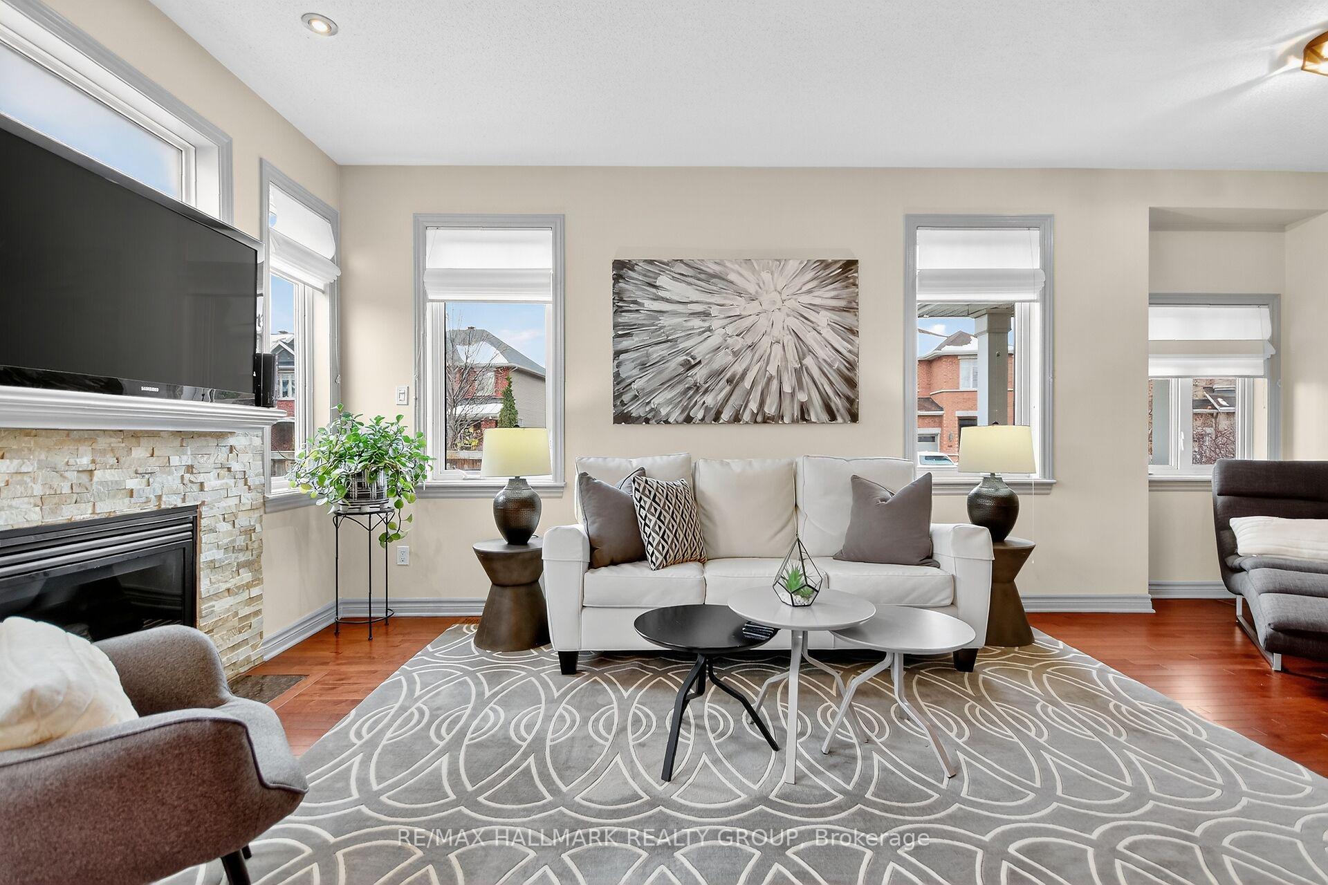 Photo 13 of 668 Bowercrest Crescent, Ottawa, Riverside South/Gloucester Glen — HOMEH
