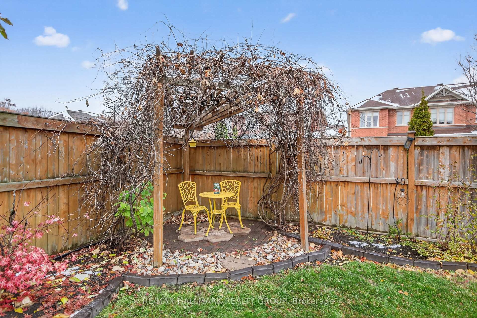 Photo 47 of 668 Bowercrest Crescent, Ottawa, Riverside South/Gloucester Glen — HOMEH