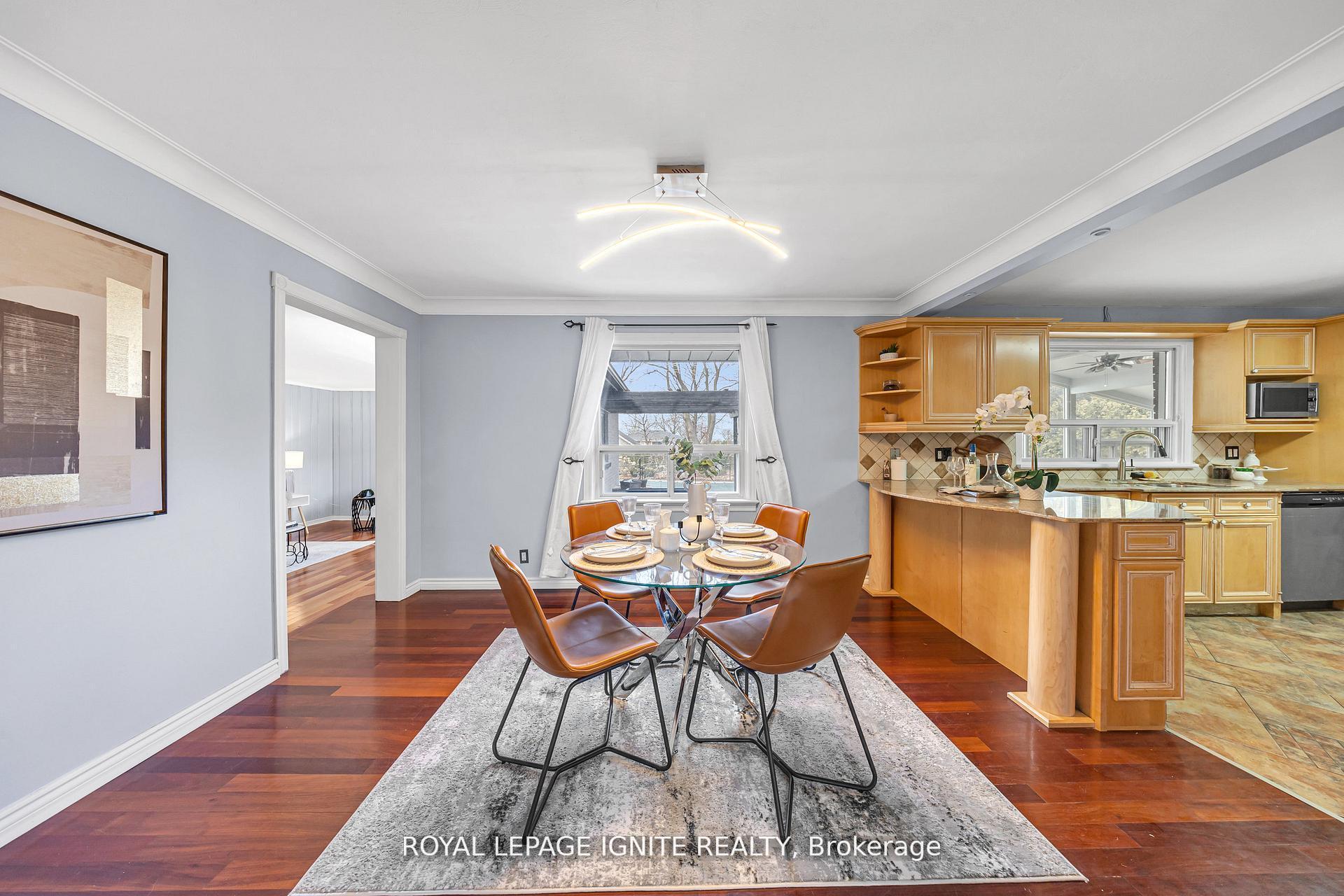 Photo 10 of 806 Henry Street, Whitby, Downtown Whitby — HOMEH