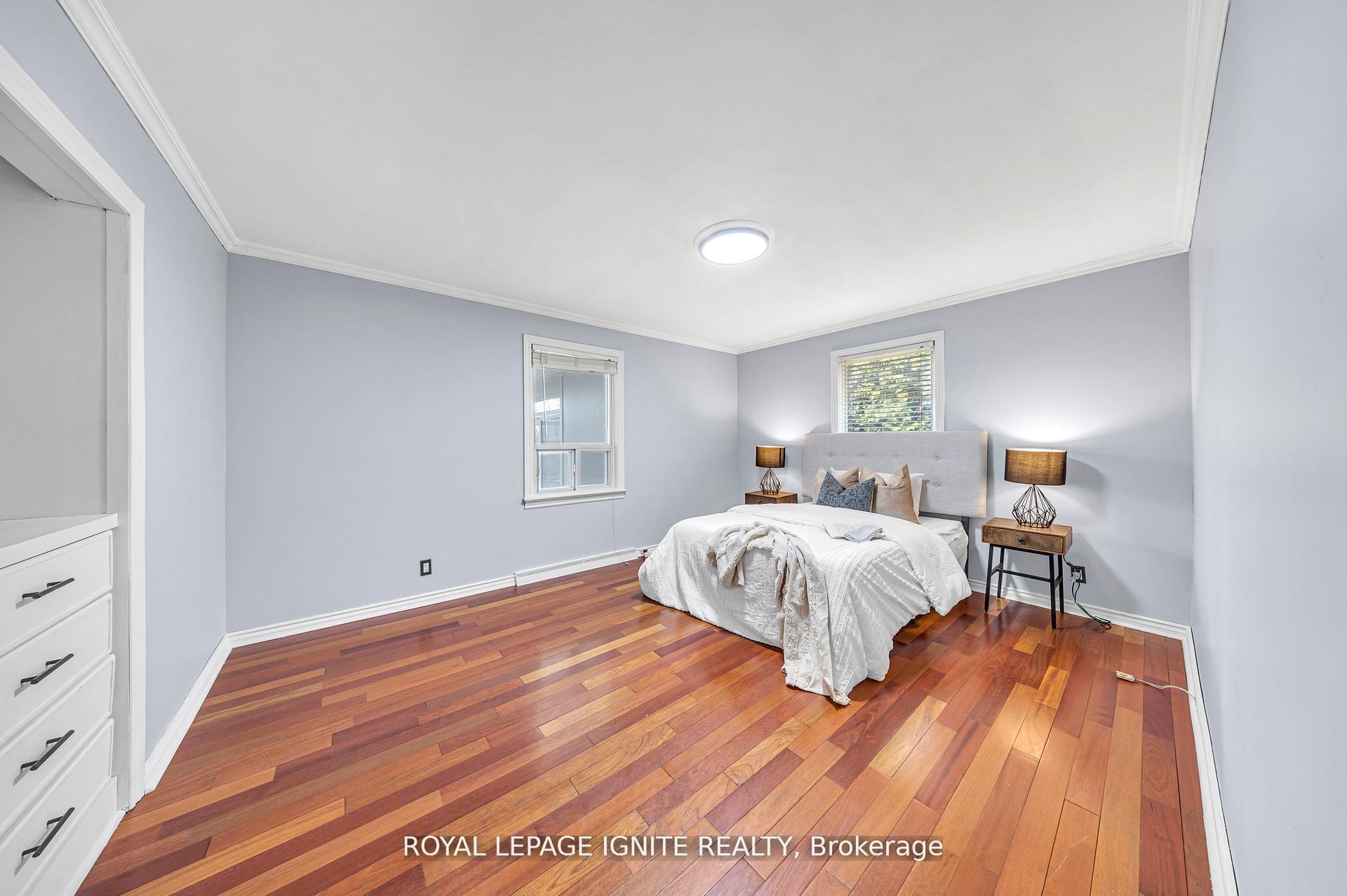 Photo 30 of 806 Henry Street, Whitby, Downtown Whitby — HOMEH