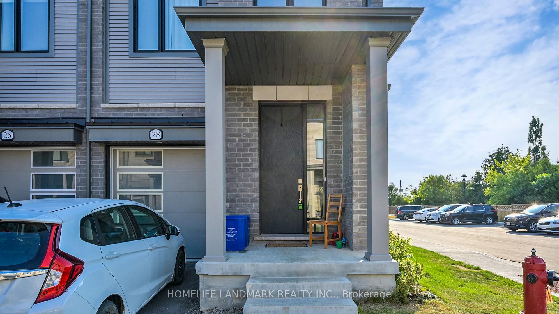 Photo 2 of 28 Sorbara Way, Whitby, Brooklin — HOMEH