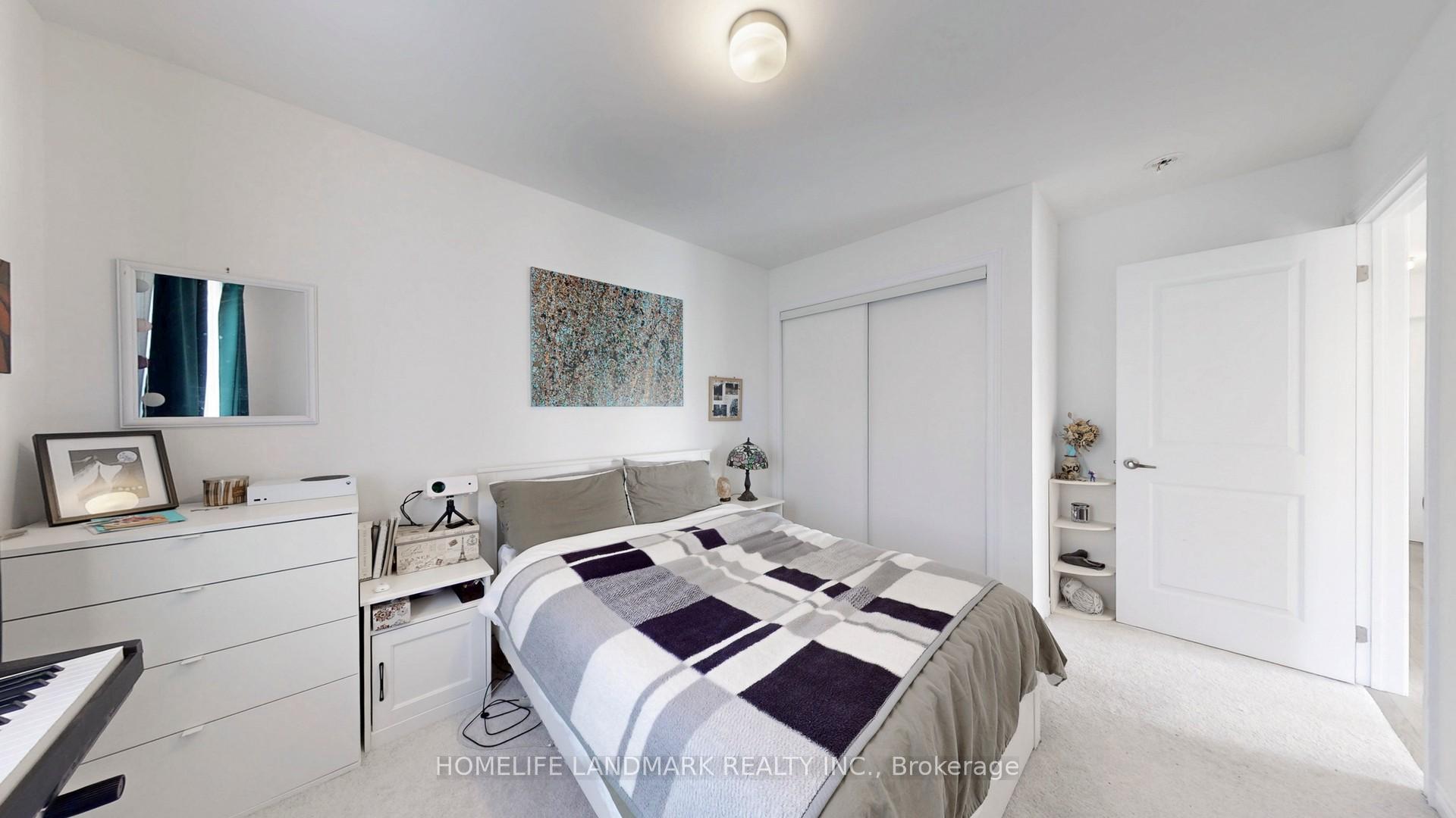 Photo 29 of 28 Sorbara Way, Whitby, Brooklin — HOMEH