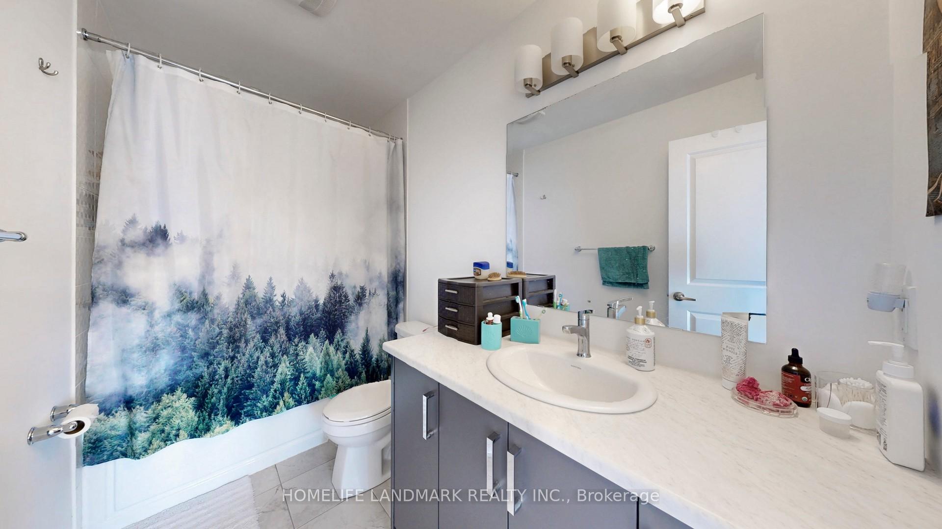 Photo 30 of 28 Sorbara Way, Whitby, Brooklin — HOMEH