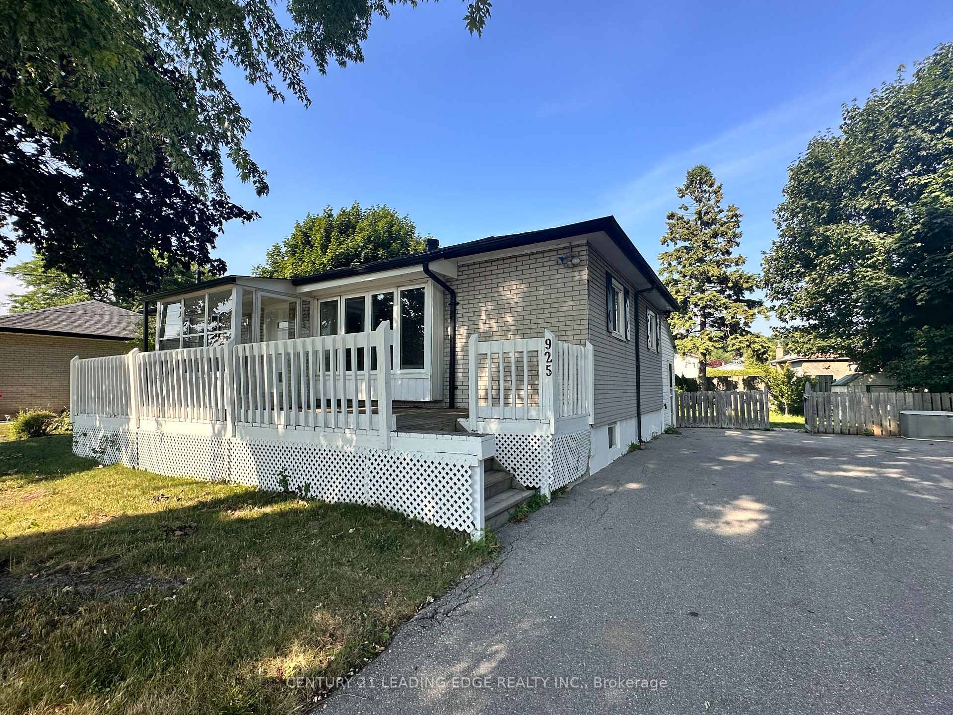 Photo 1 of Unit Bsmt, 925 Annes Street, Whitby, Downtown Whitby — HOMEH