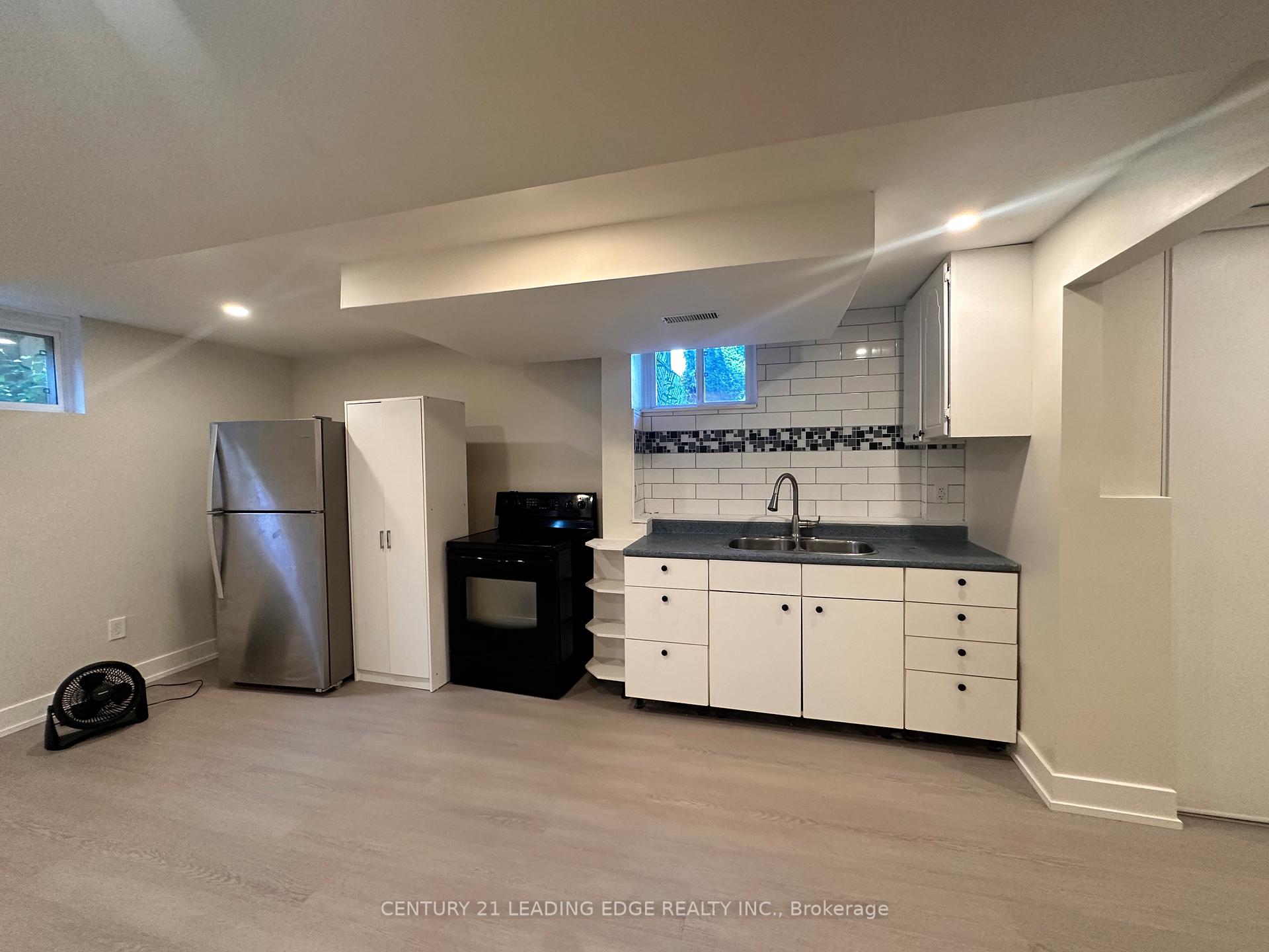 Photo 6 of Unit Bsmt, 925 Annes Street, Whitby, Downtown Whitby — HOMEH