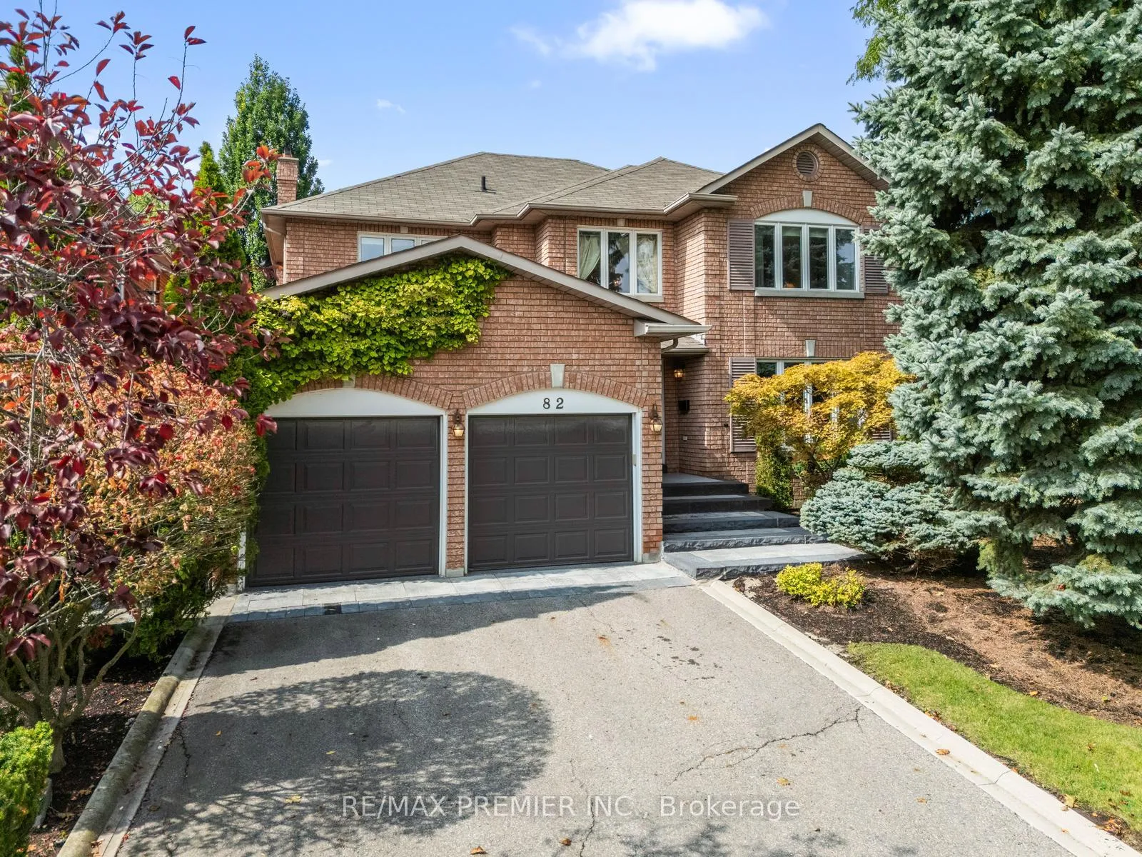 Photo 1 of 82 Jules Avenue, Vaughan, East Woodbridge — HOMEH
