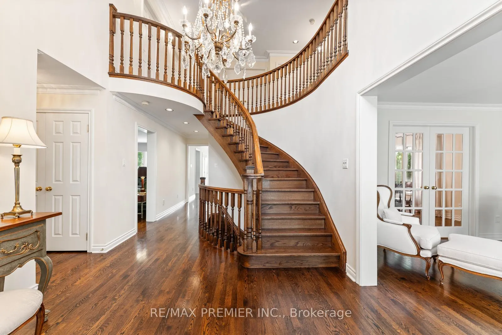 Photo 6 of 82 Jules Avenue, Vaughan, East Woodbridge — HOMEH