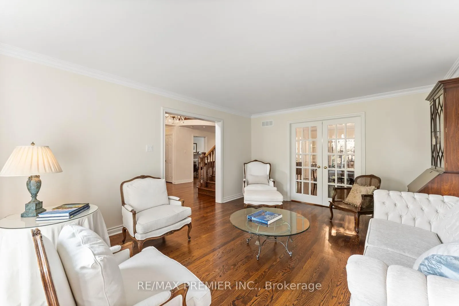 Photo 8 of 82 Jules Avenue, Vaughan, East Woodbridge — HOMEH