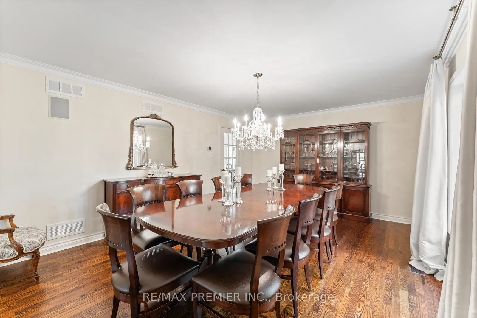 Photo 22 of 82 Jules Avenue, Vaughan, East Woodbridge — HOMEH