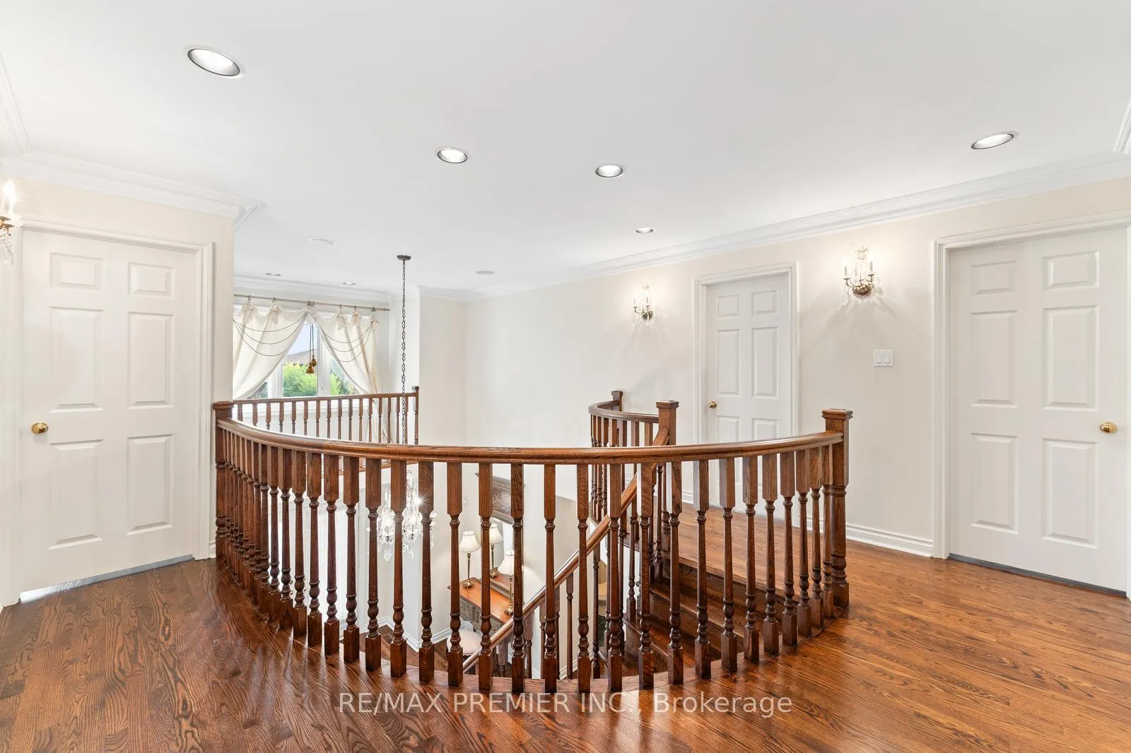 Photo 24 of 82 Jules Avenue, Vaughan, East Woodbridge — HOMEH