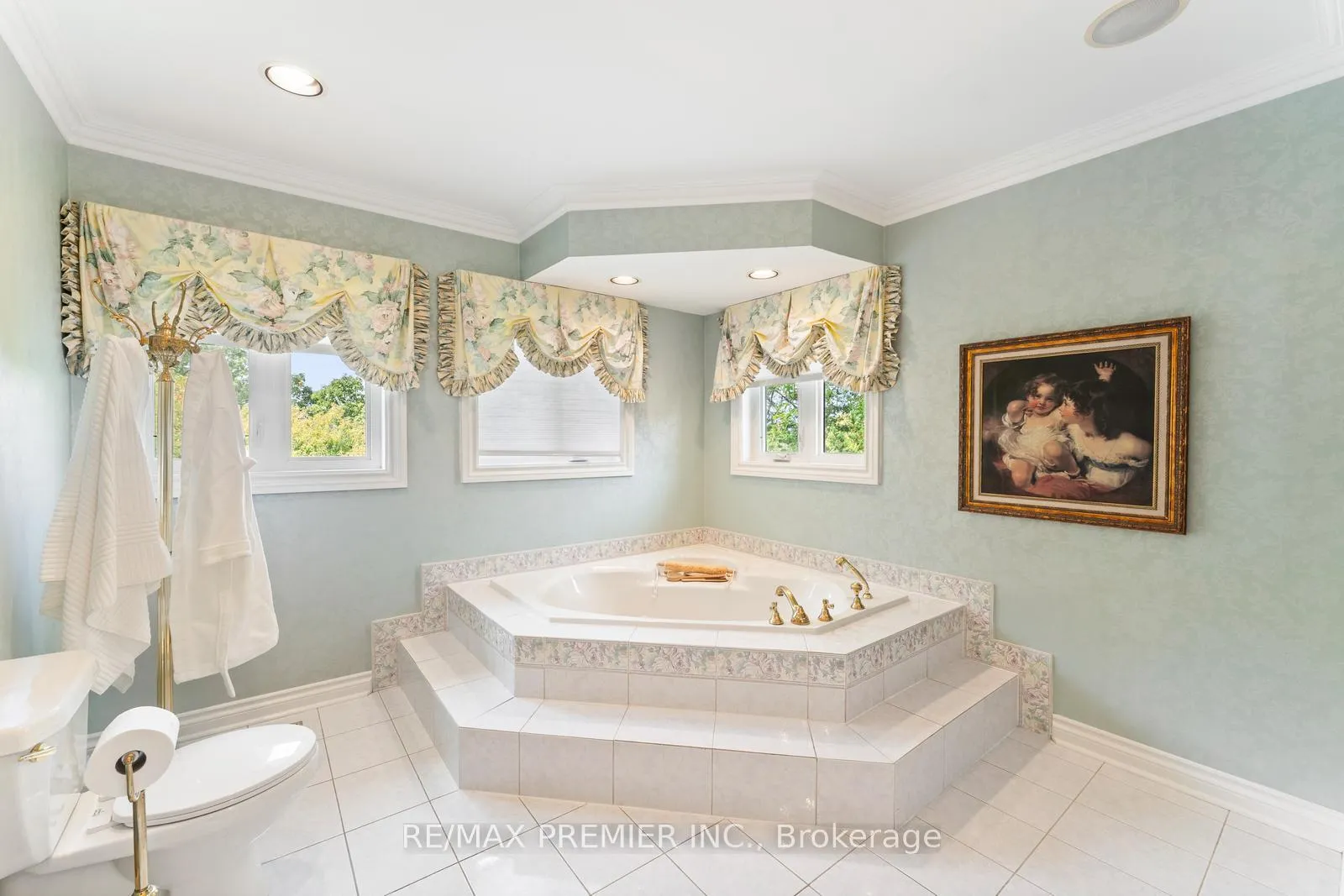 Photo 28 of 82 Jules Avenue, Vaughan, East Woodbridge — HOMEH