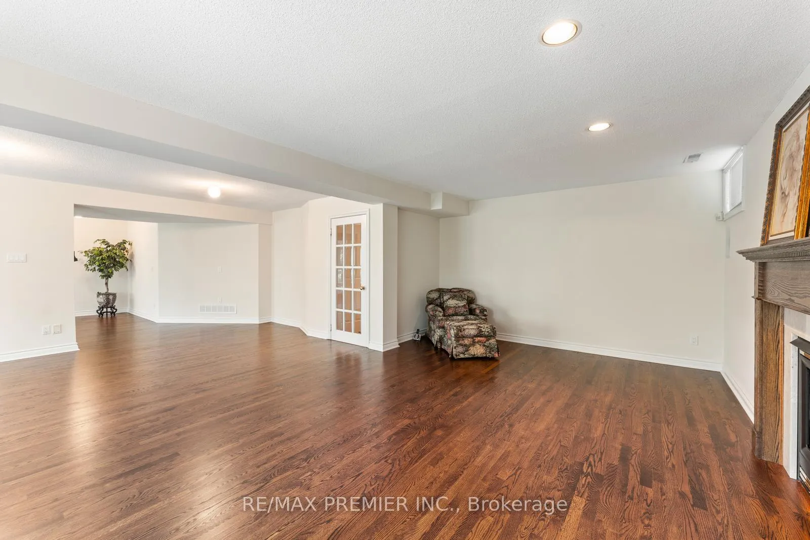 Photo 38 of 82 Jules Avenue, Vaughan, East Woodbridge — HOMEH