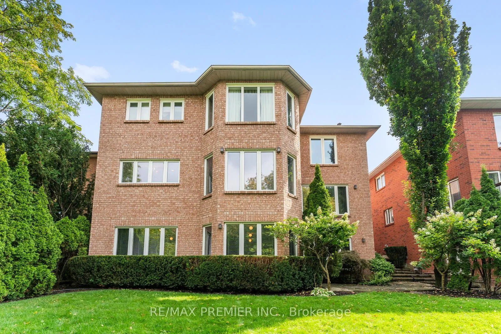Photo 42 of 82 Jules Avenue, Vaughan, East Woodbridge — HOMEH