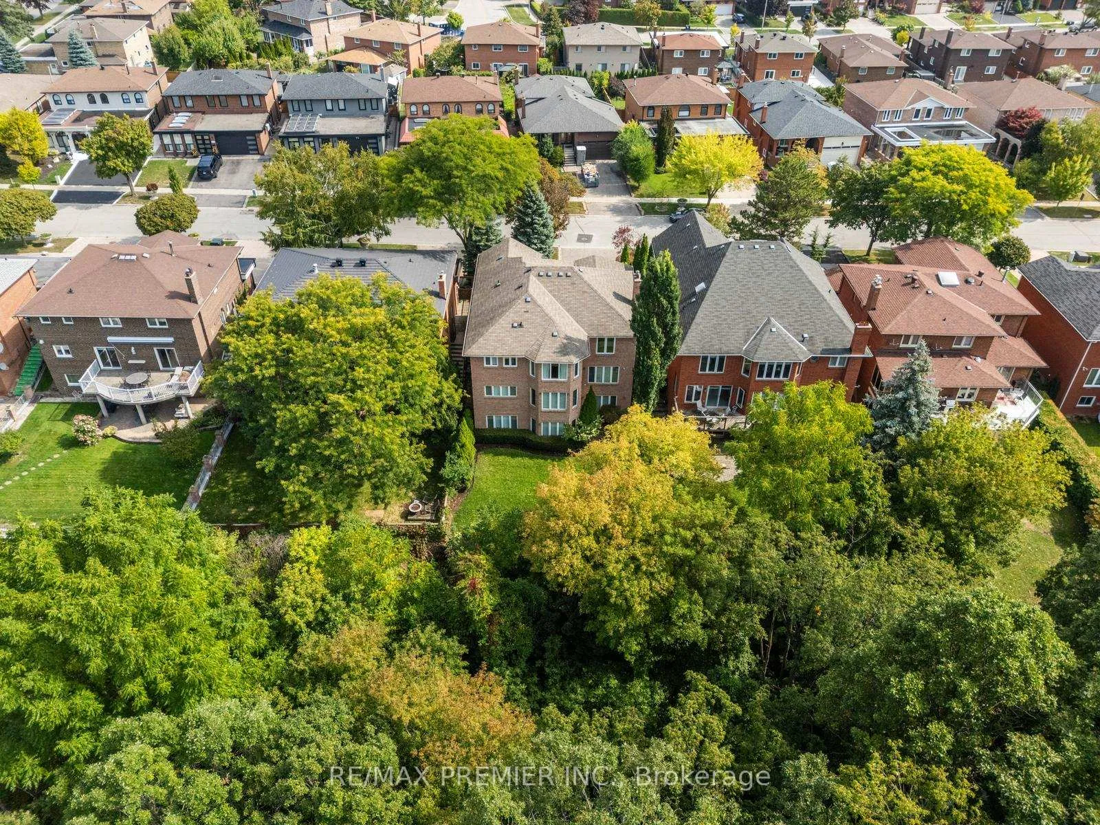 Photo 46 of 82 Jules Avenue, Vaughan, East Woodbridge — HOMEH