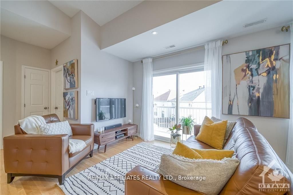 Photo 21 of Unit 3, 26 Sternes, Ottawa, Springridge/East Village — HOMEH